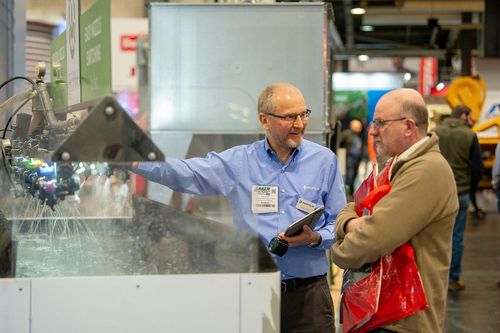 Stand and deliver – 8 Tops tips for exhibition stand staff